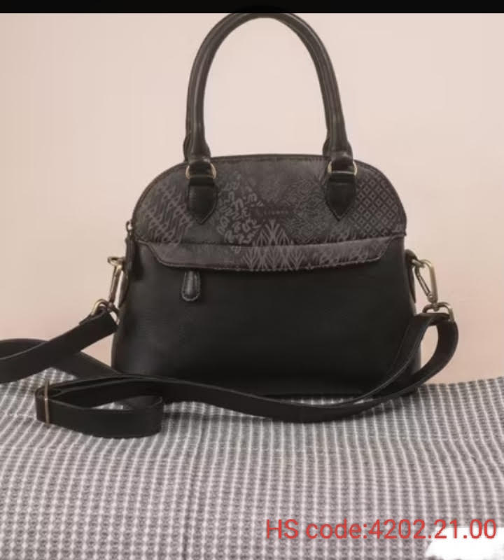 Suitcases & Handbags 26